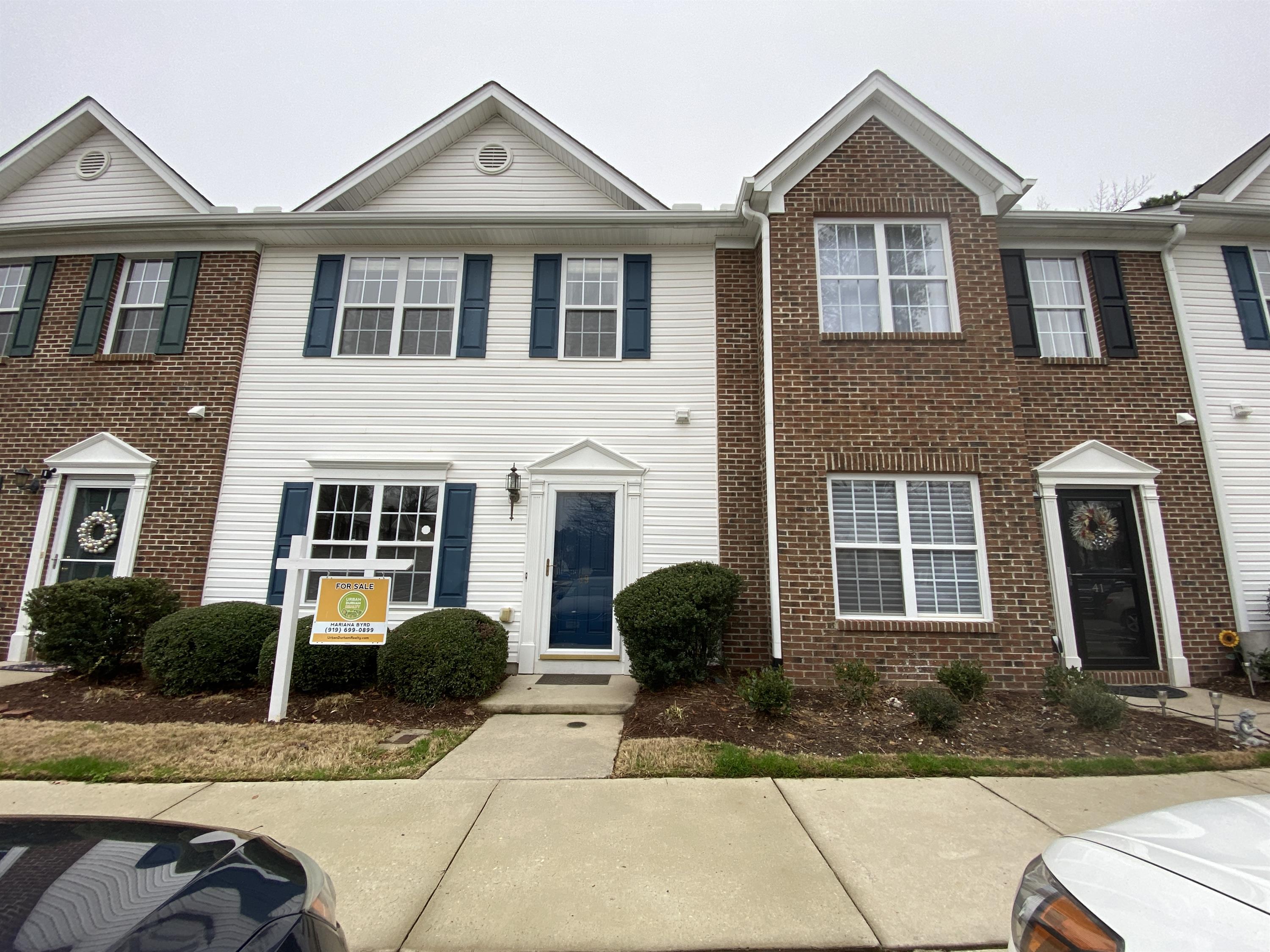 39 Edgebrook Circle - 1