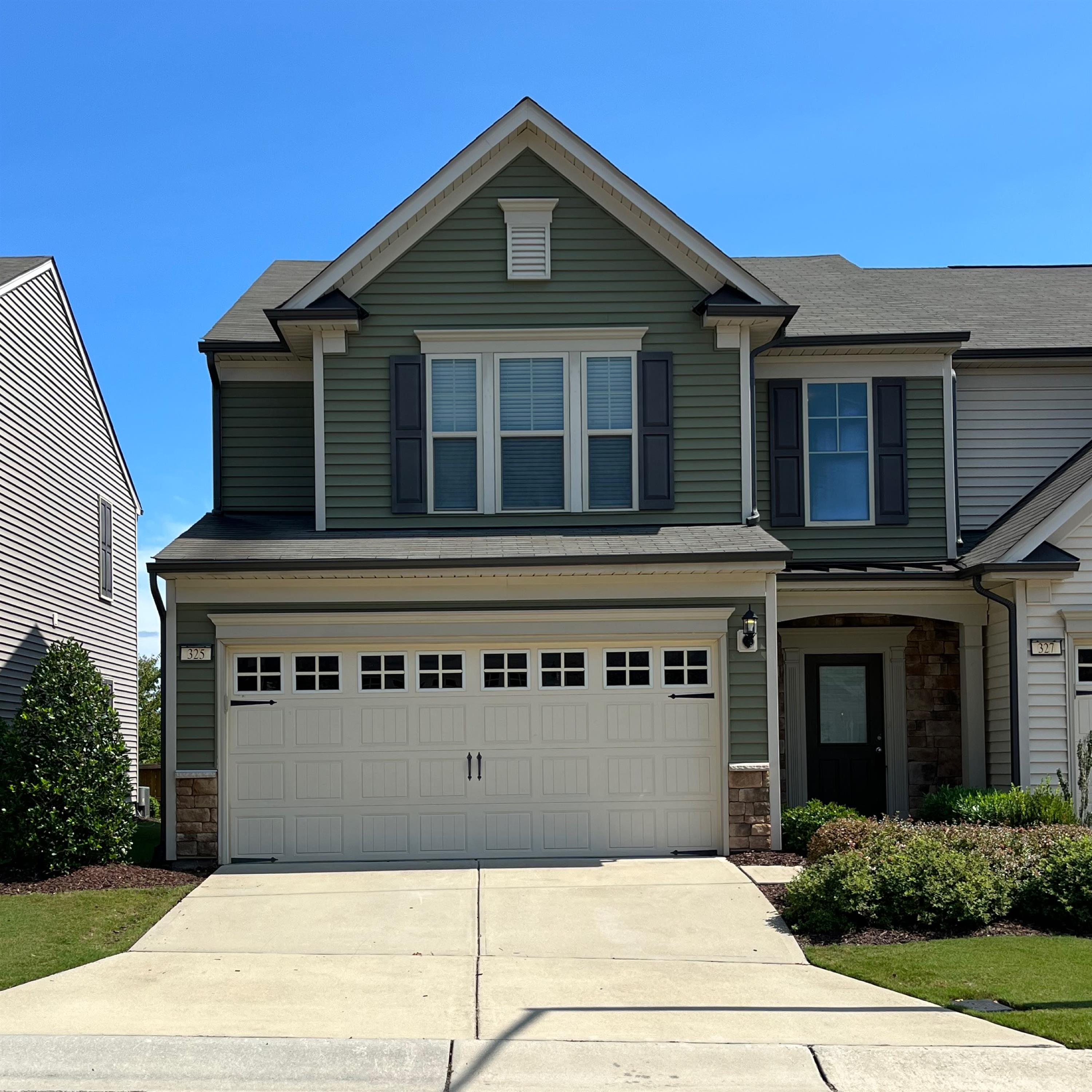 325 Brier Crossings Loop