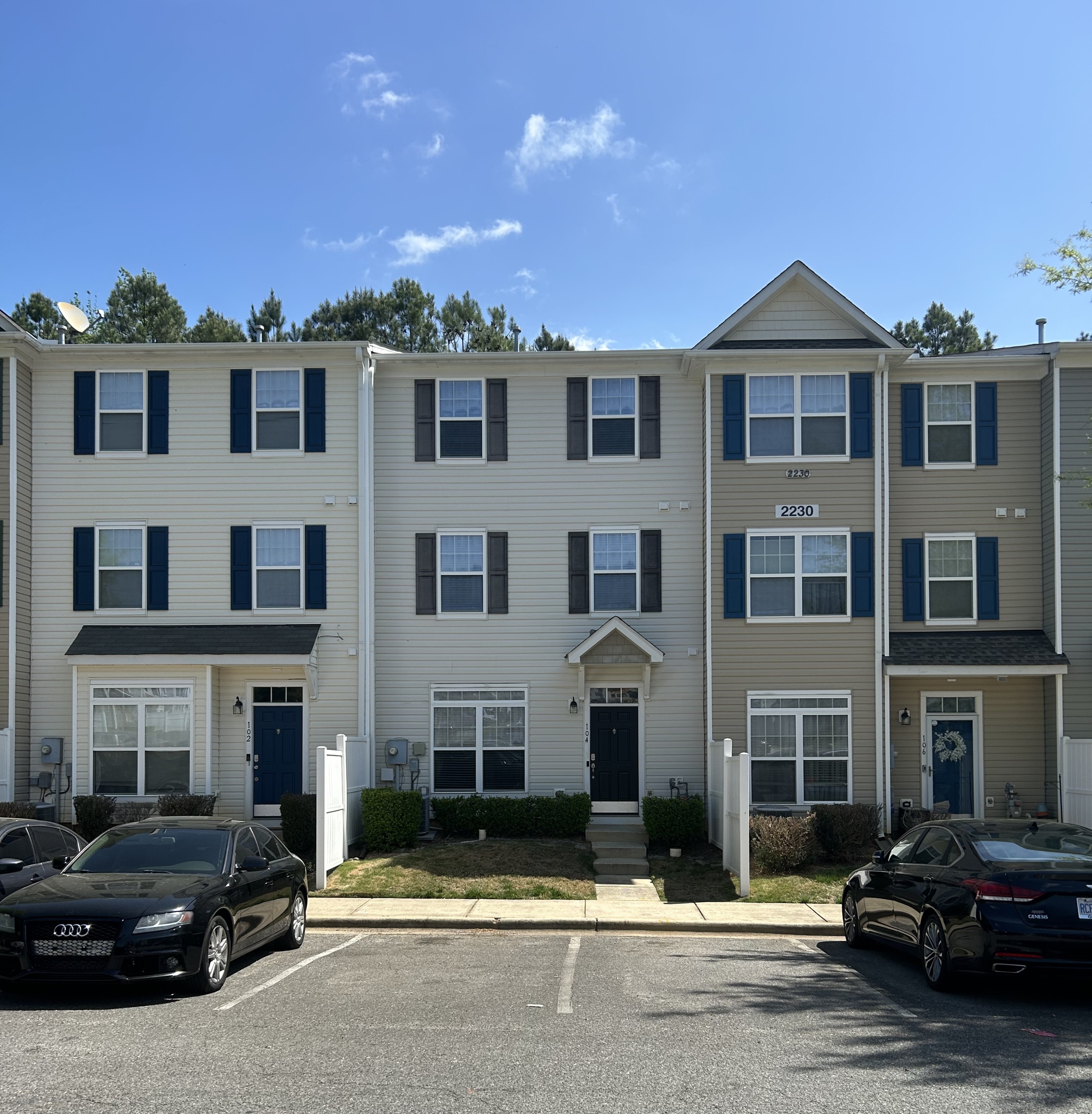 2230 Valley Edge Drive