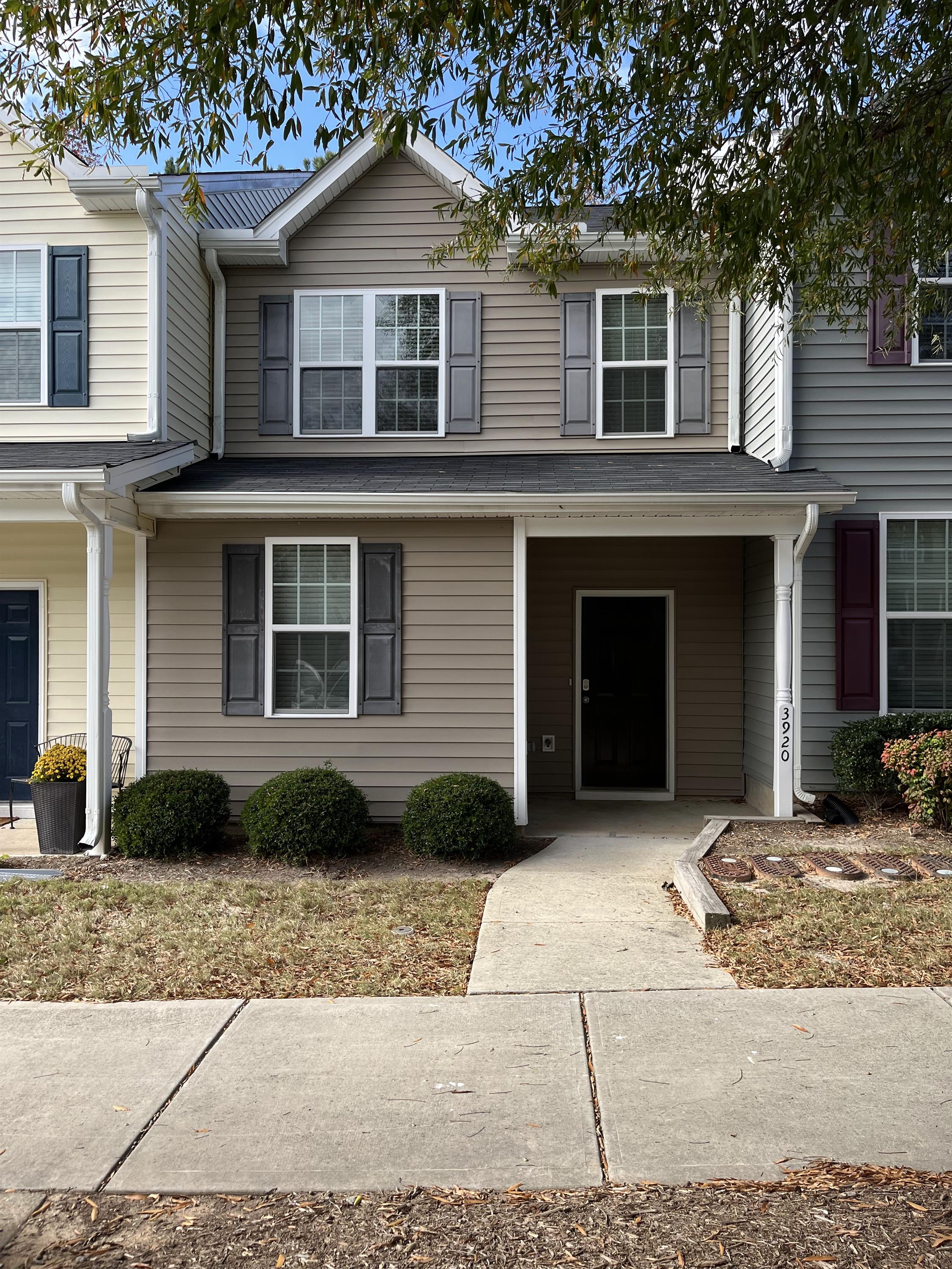 3920 Volkswalk Place - 1