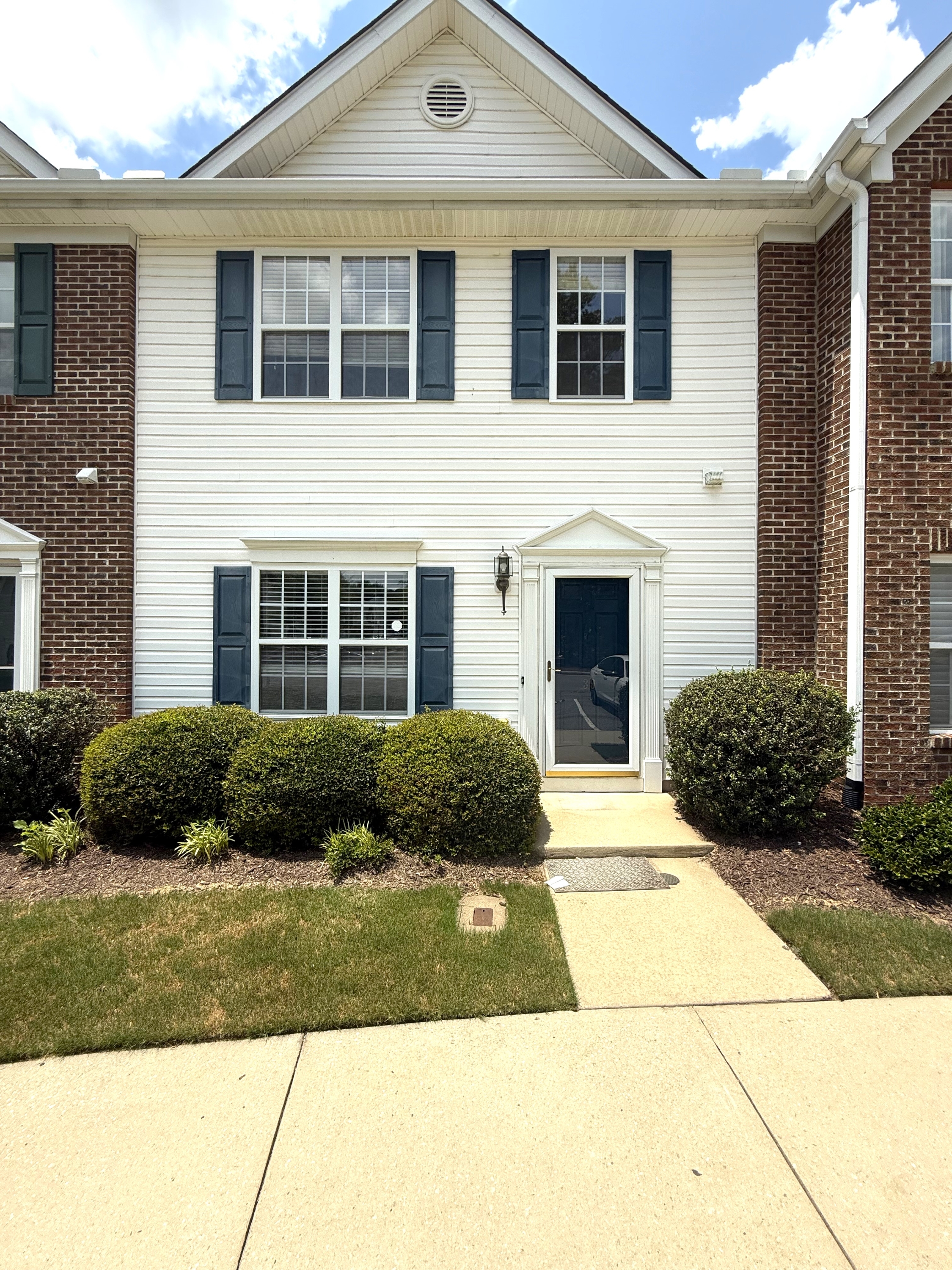 39 Edgebrook Circle - 1