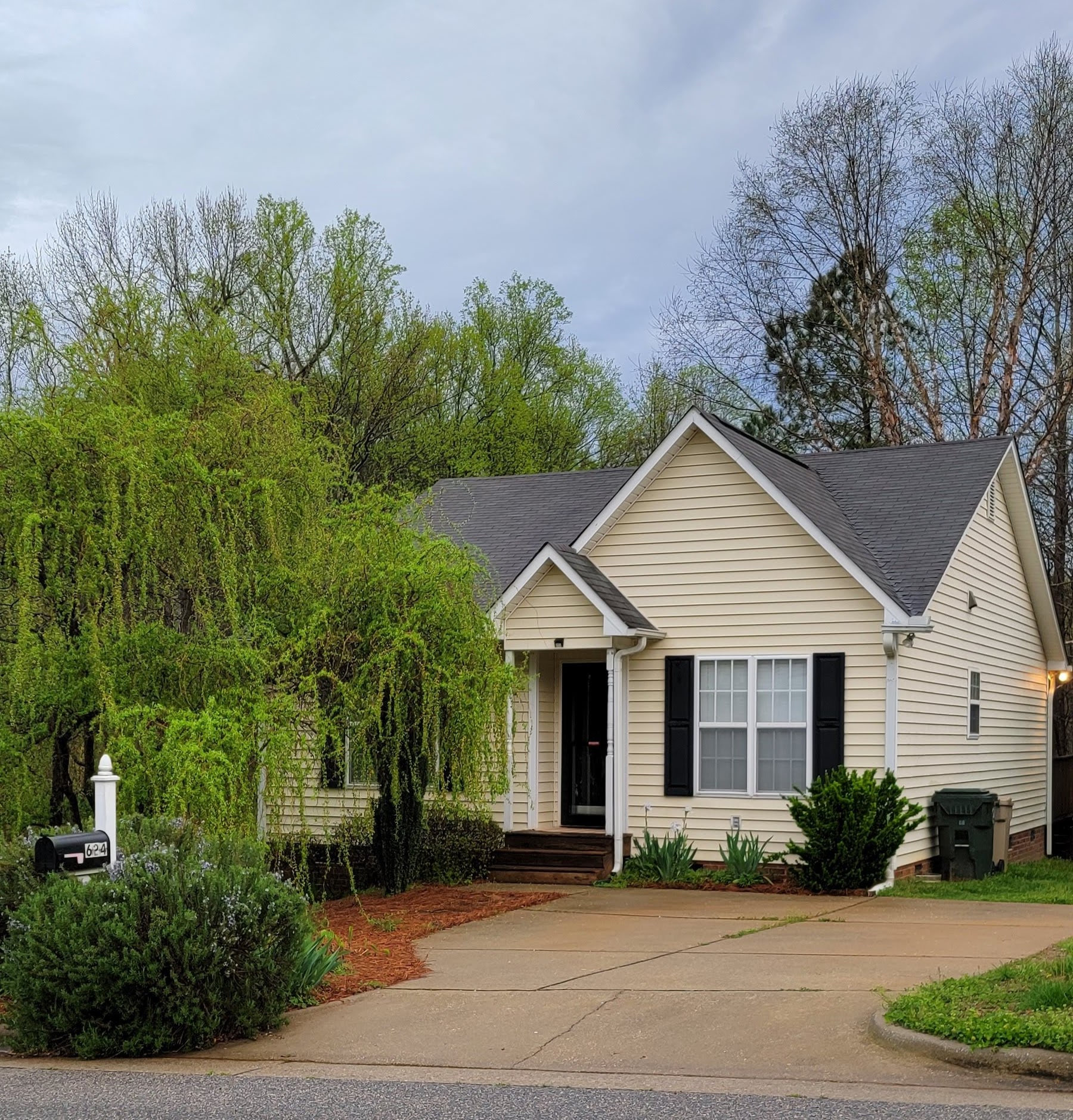 Property main image