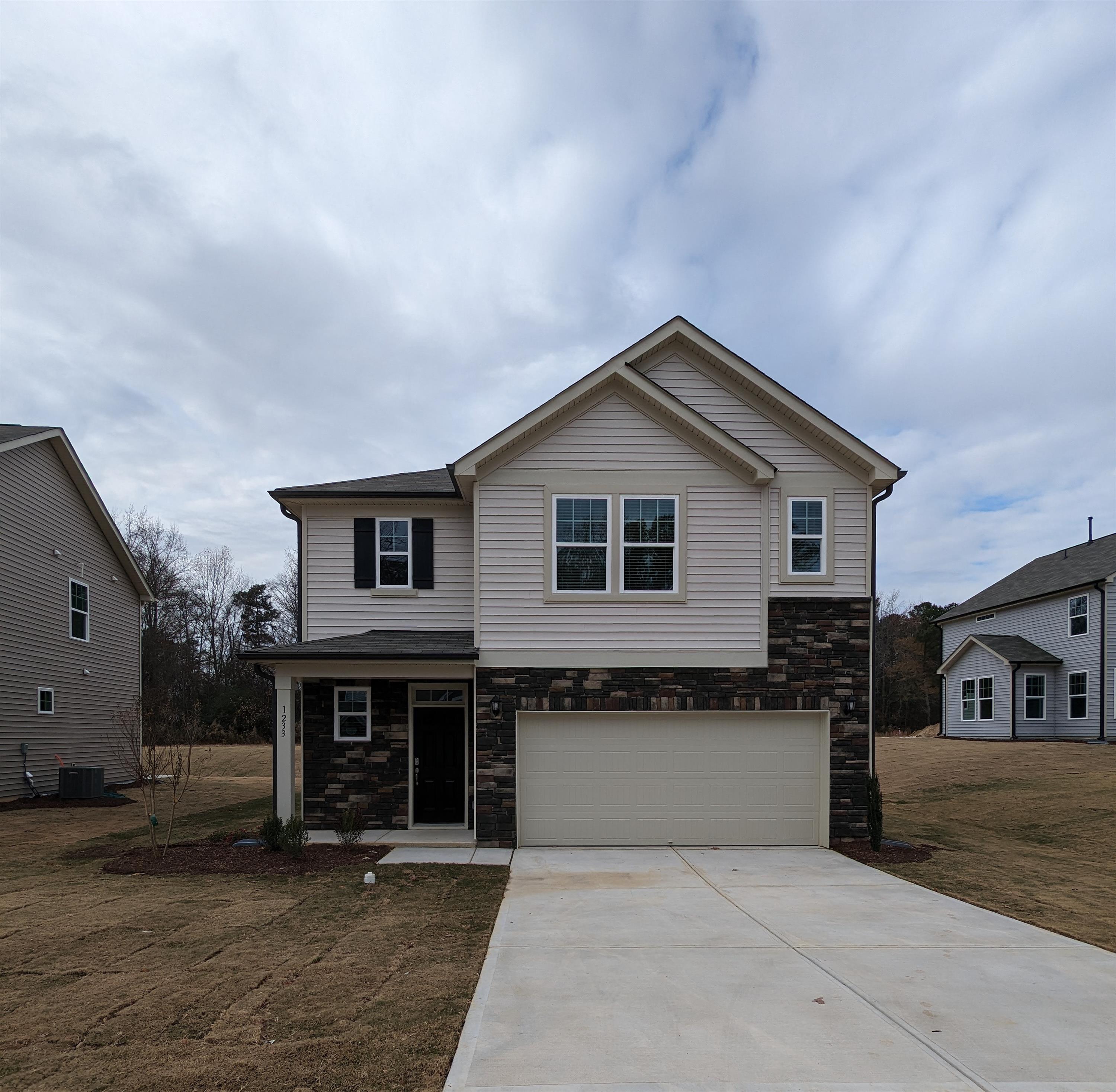 1233 Weavers Trce Dr