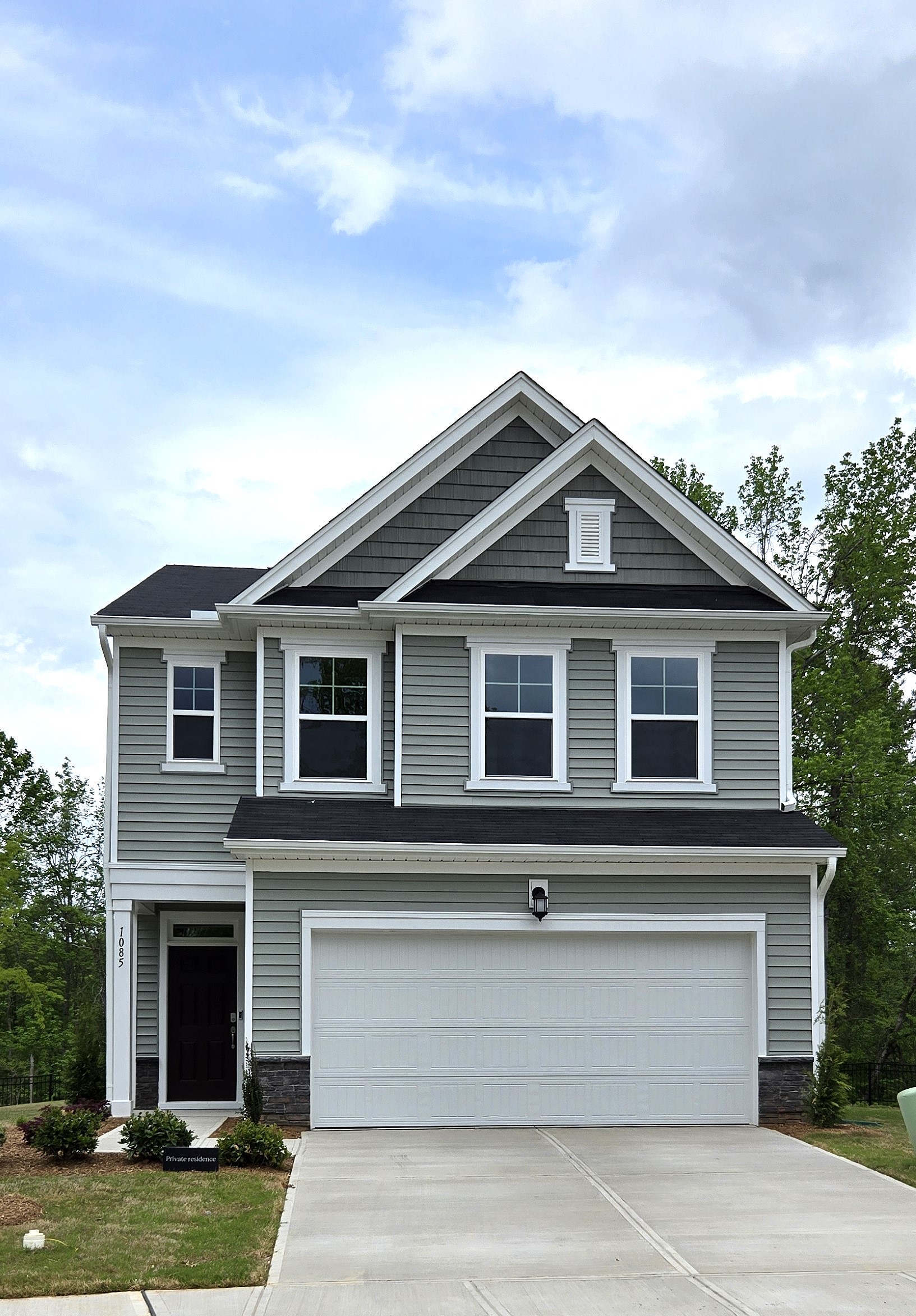 1085 River Glade Ct