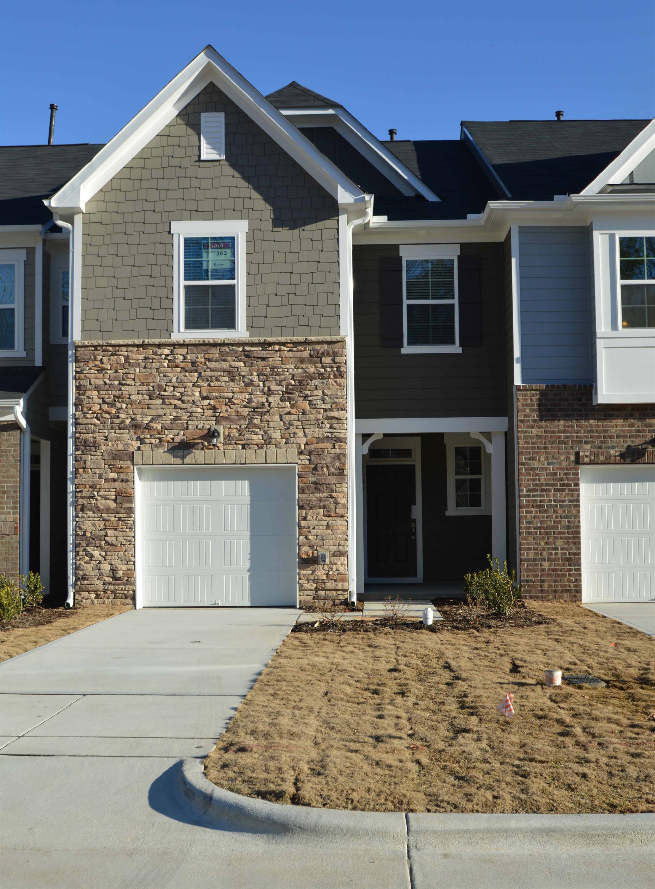 1131 Little Gem Ln