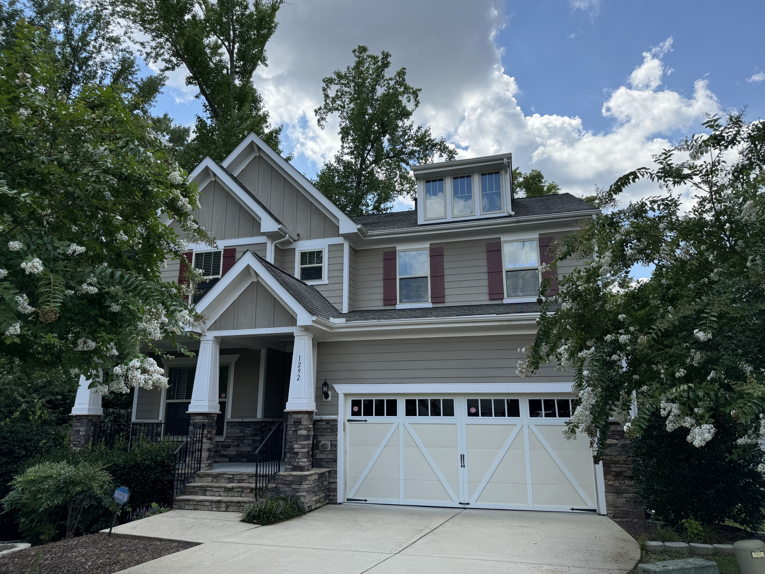 1292 Magnolia Row Trl