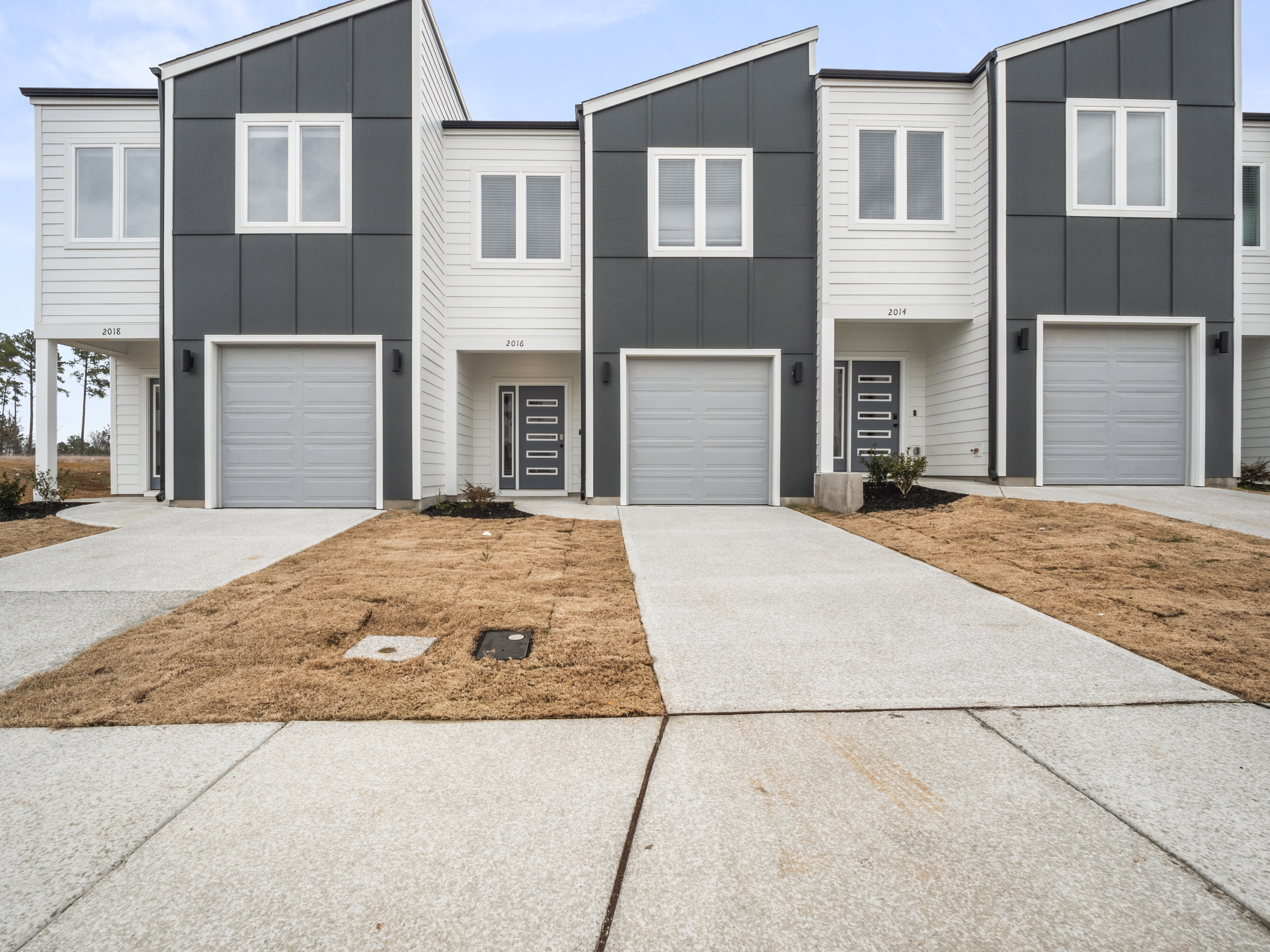 2115 Titanium Rock Rd - 1